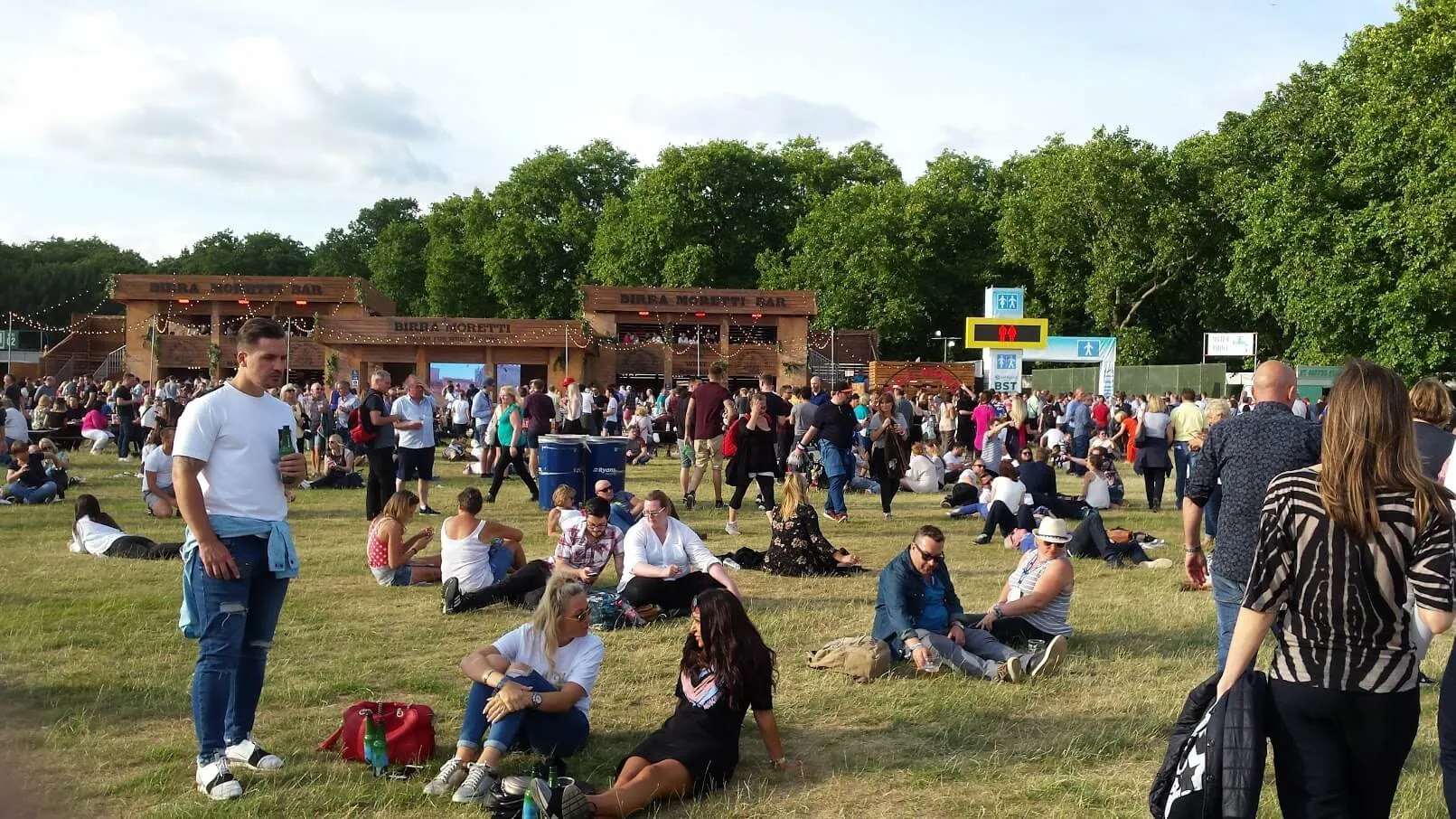 F30 Phil Collins Not Dead Yet Concert Hyde Park 30 Jun 13