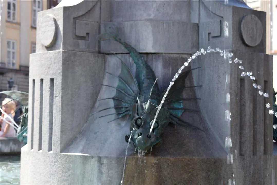 G19.2 historic copenhagen city centre wed 19 jul 13