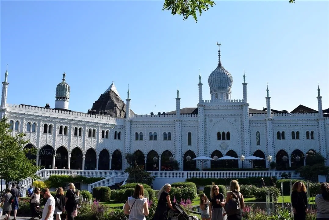 G19.3 tivoli gardens wed 19 jul 20