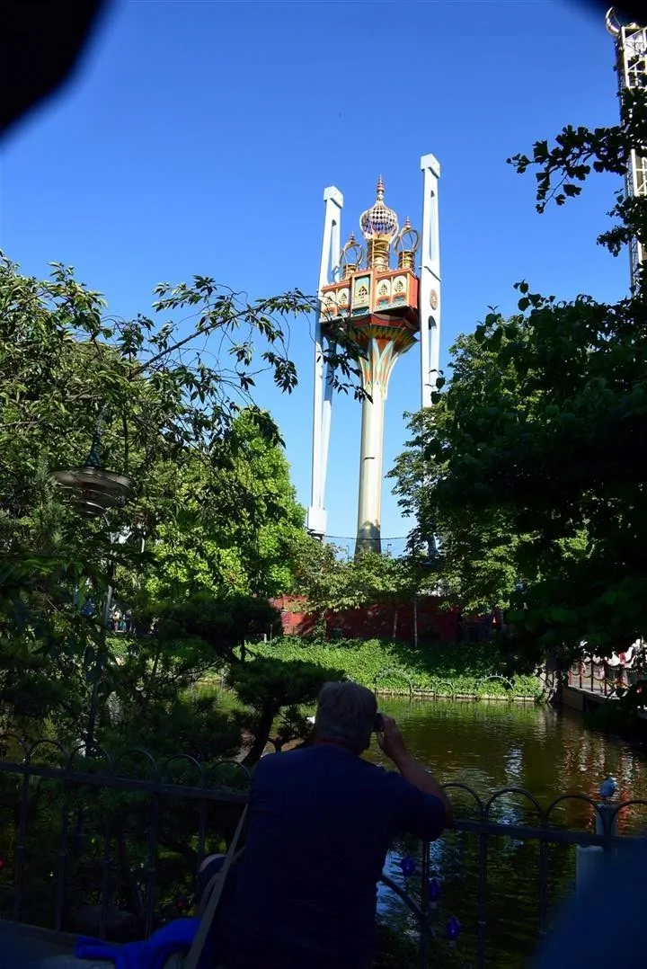 G19.3 tivoli gardens wed 19 jul 34