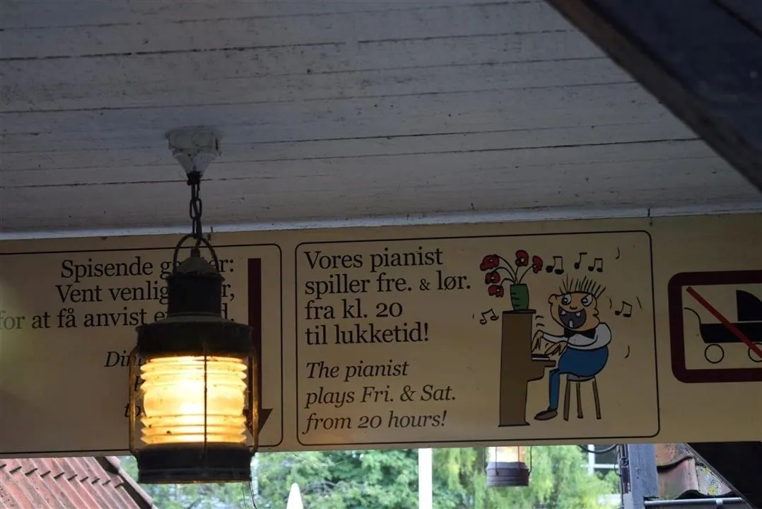 G19.4 tivoli gardens cont. wed19 jul 45