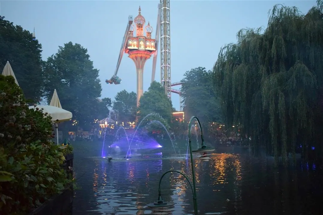 G19.4 tivoli gardens cont. wed19 jul 54